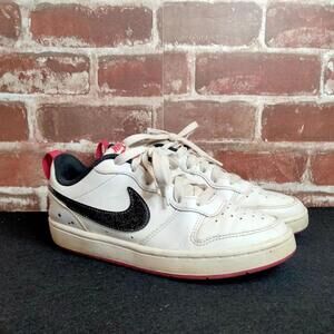 Nike Court Borough Low Shoes Girls Size 4 Low 2 SE Gs White Very Berry